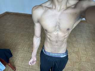 Hi