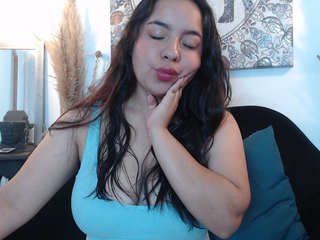 Kiss for daddy 💋