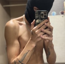 Twink2402