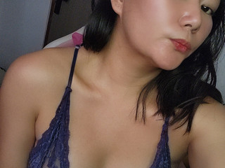 Horny chicks