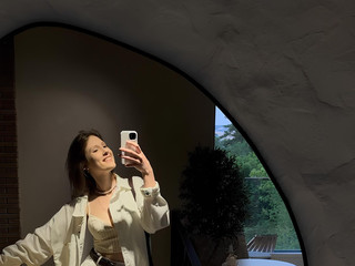 mirror mirror