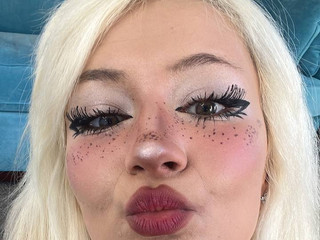 Kiss