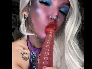 Sexy URSULA cosplay