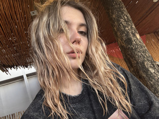 22