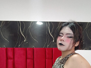 Would you like to keep me company for a while? 👀