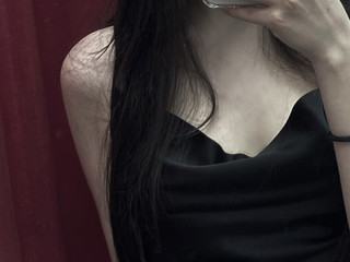 I'm standing there looking beautiful.