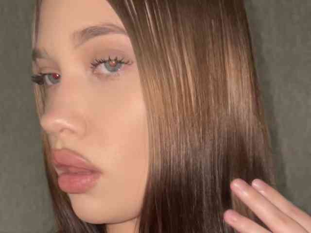 Glossmixdoll
