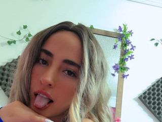 🎀 ROOXY
