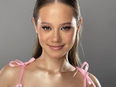 ViollaFoxxy Live Webcam on BongaCams