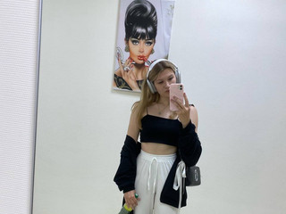 𝒎𝒚 𝒓𝒆𝒂𝒍 𝒔𝒆𝒍𝒇