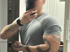 Dmitriy48 Live Webcam on BongaCams