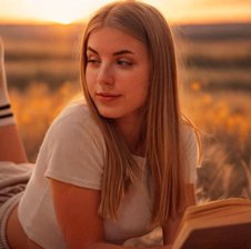 yourlovelyviki
