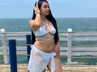 🔥 Flirtatious by nature, unforgettable by choice.