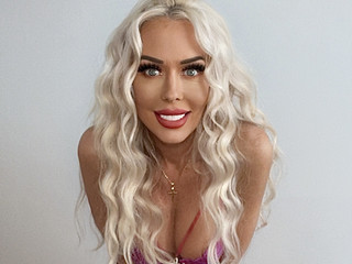 Girl next door ❤️😈