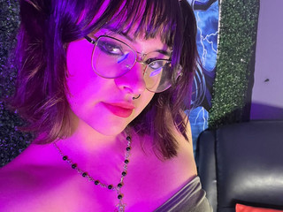 GIVE ME CUDDLES WITH UR DICK