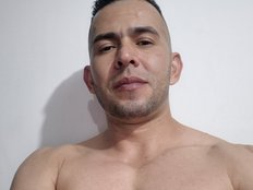 Pipebueno1 Live Webcam on BongaCams