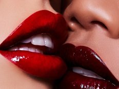 الصورة الرمزية لـLIAMIA