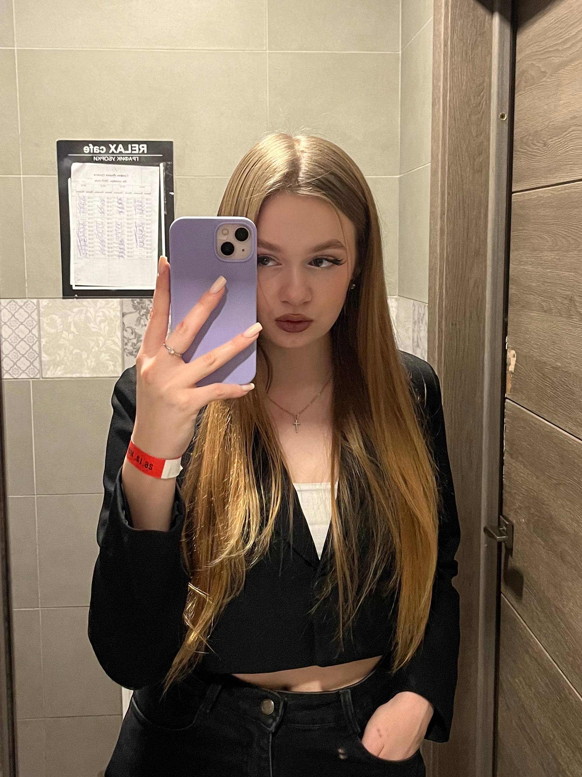 HayleyKilkus aboute me image: 1