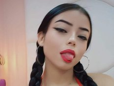 Laura03c Live Webcam on BongaCams