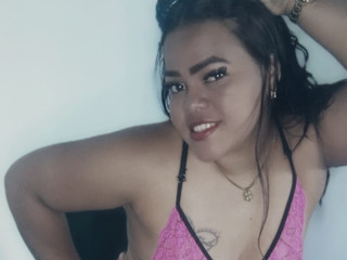 Wrapped in desire 🔥🖤