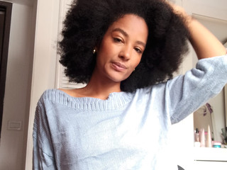 Elegance with a hint of trouble 😏