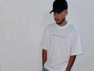 Modèle webcam Alrricmo