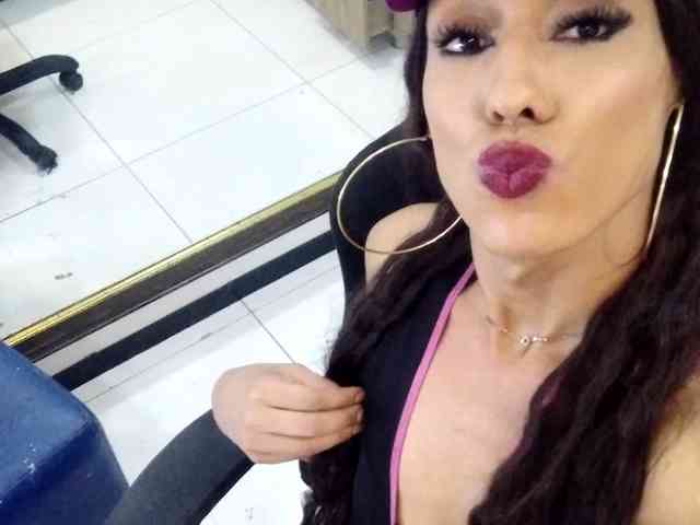DesireHottXX
