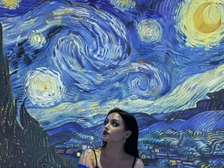 ✨ Golden Hour Kisses