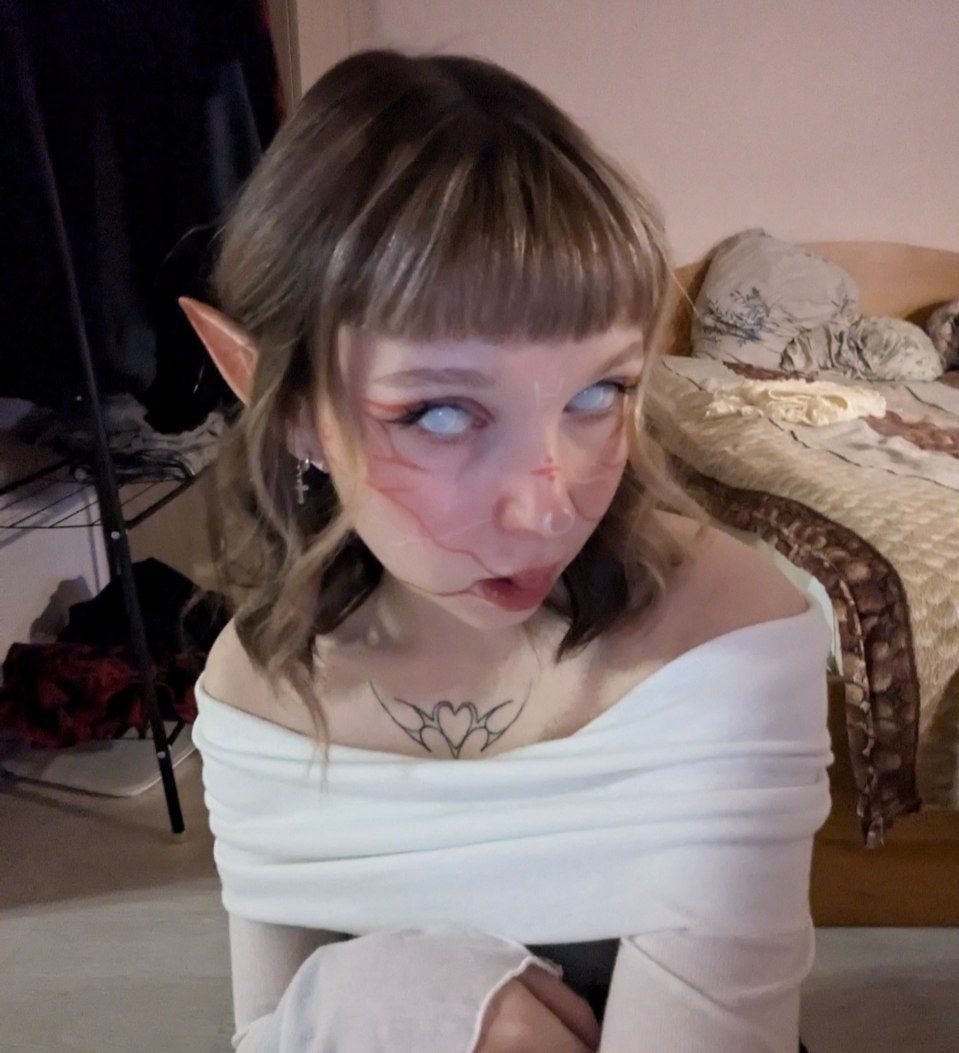 JanuaryLinnan About me image: 1