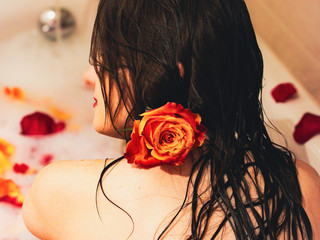 Wet Hair, Wild Thoughts 🌹