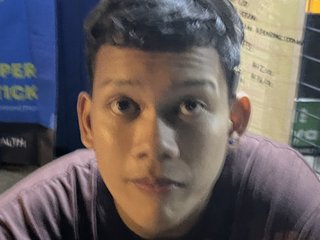 Modèle webcam UrAsianTurjak