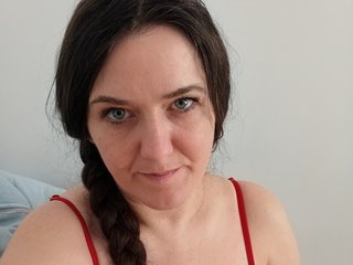 Angela100