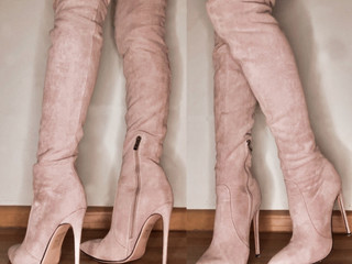 Dusty pink
