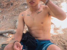 Crissex3 Live Webcam on BongaCams