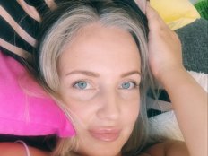 MonikaFoxys Erotik Cam Profil auf Sex-Cam.sex