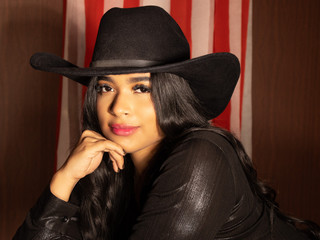 Elegant and tempting