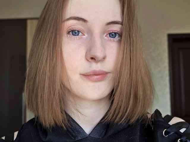 Adelina-Cowell