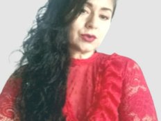 LINALUNERA1 Live Webcam on BongaCams
