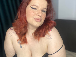 kiss me hard