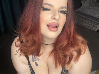 shake them titties for a lucky week 🍒