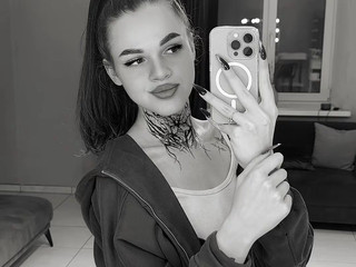 Dangerously beautiful 👻