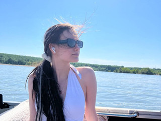 вода