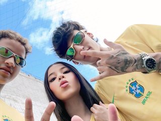 Live трансляция Only3Trio - Runet.cam