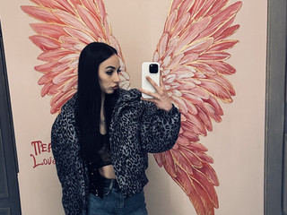 💋