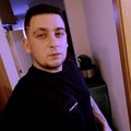 Robert2478911