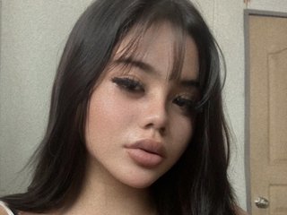 Вебкам-модель Nikitugh