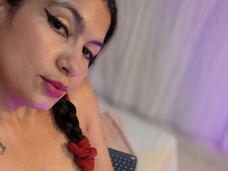 I feel sexy and hot in red