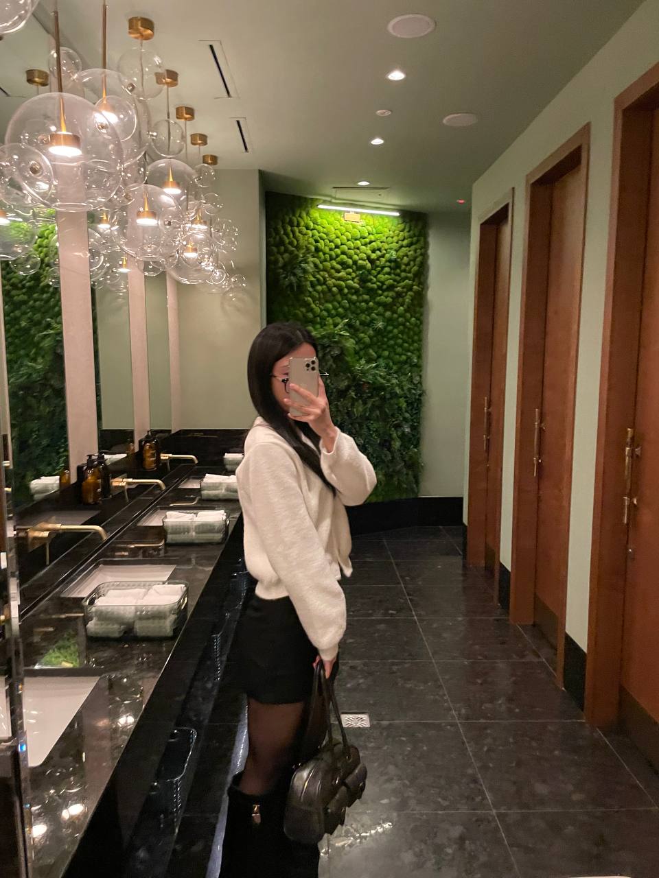 Virelith, this is my first day, support me. Image: 1