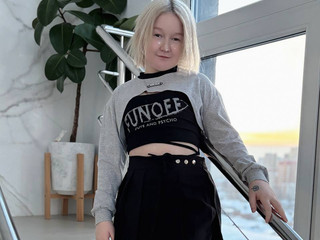 hi it's me your sweet friend