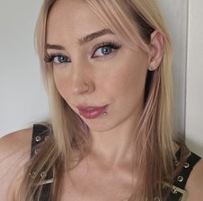 NyxiHarlow